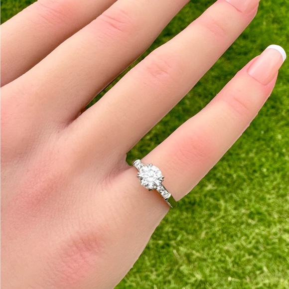 Genuine Harry Winston GIA Certified .77CT Diamond Tryst Platinum Engagement Ring - Picture 14 of 14